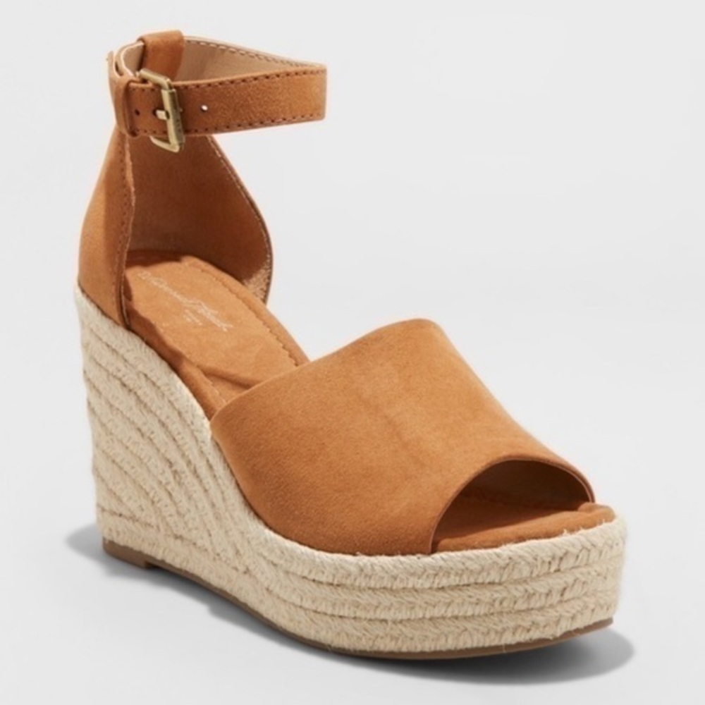 Universal Trend beautiful wedges